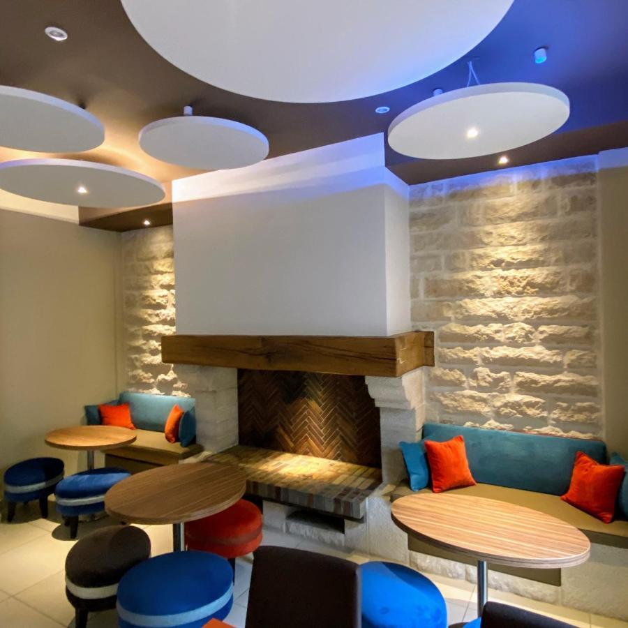Logis - Le Christina Hotel Bourges Kültér fotó